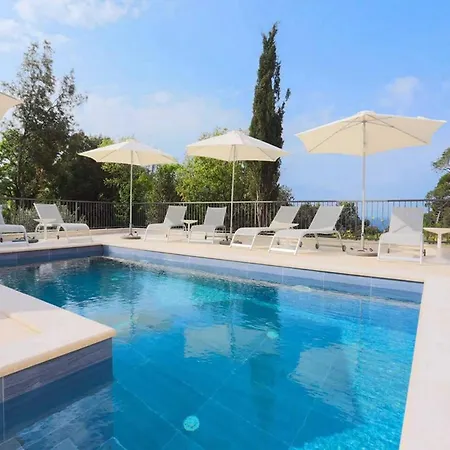Apartment Luka's - 